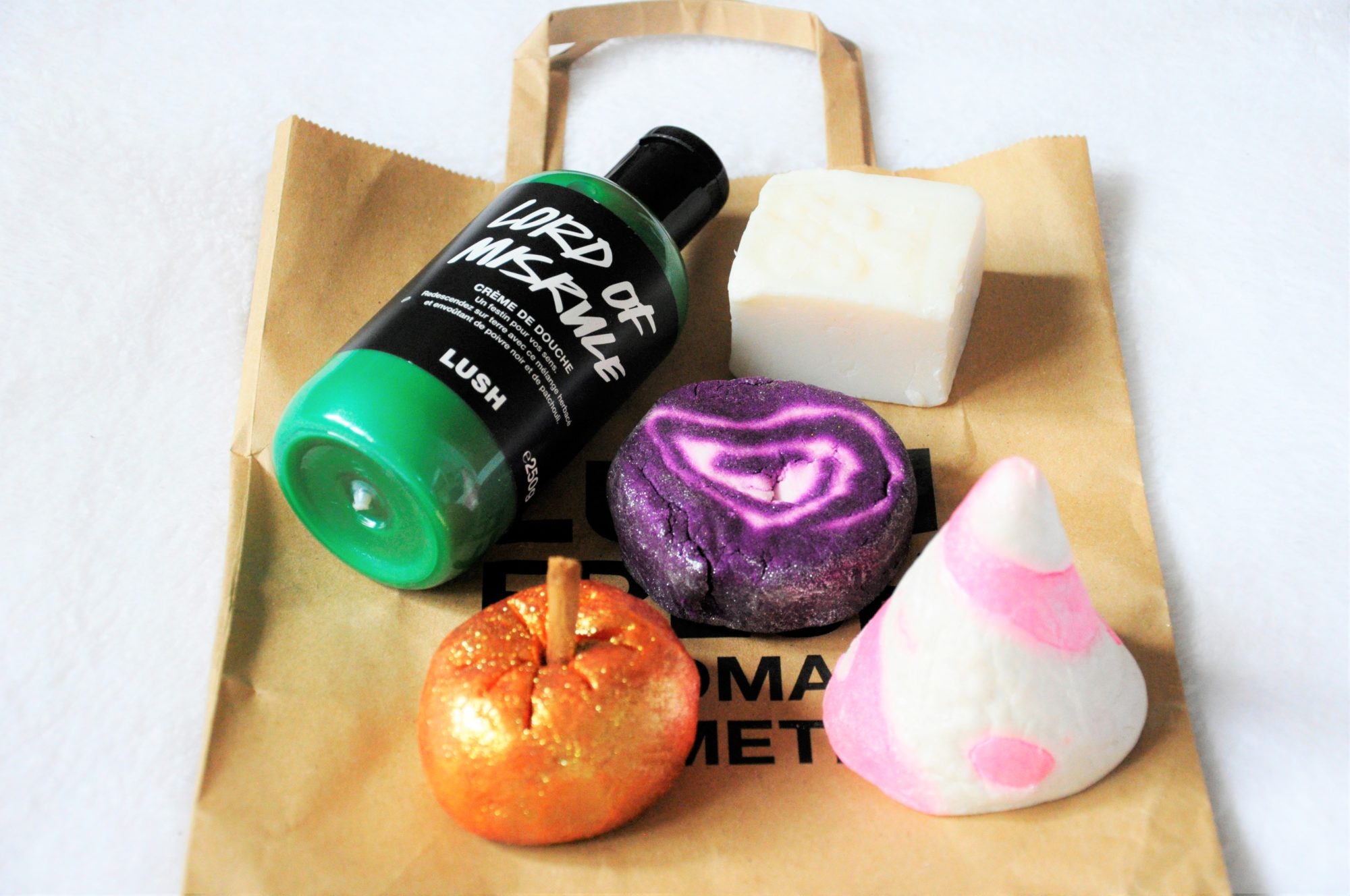 le-meilleur-d-o-solide-de-tous-les-temps-aromaco-de-lush-r-glisse