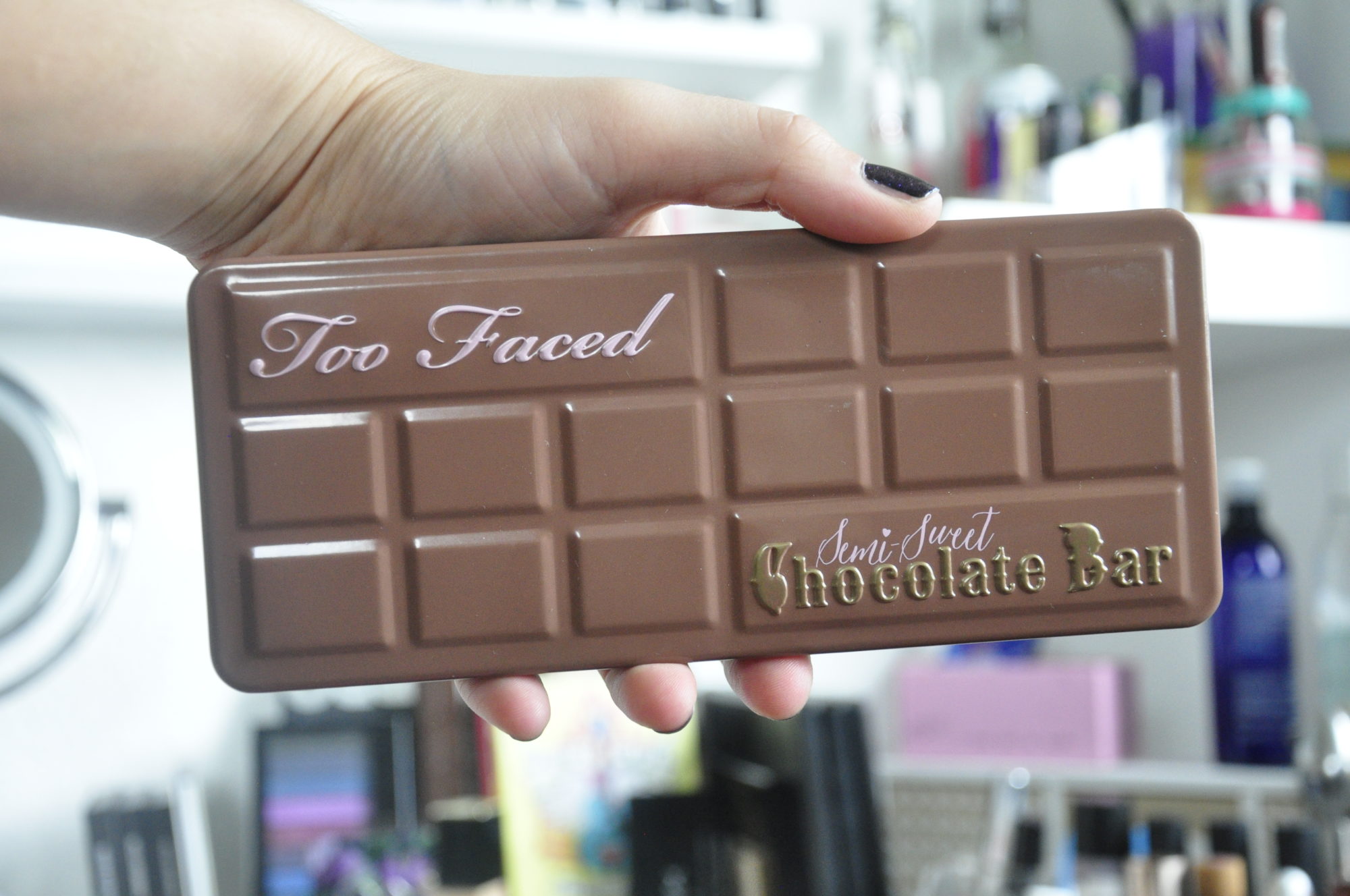 Too Faced revient avec la Semi-Sweet Chocolate Bar Palette 