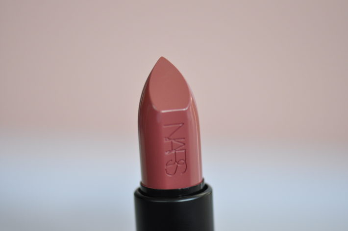 audacious lipstick nars anita revue swatch